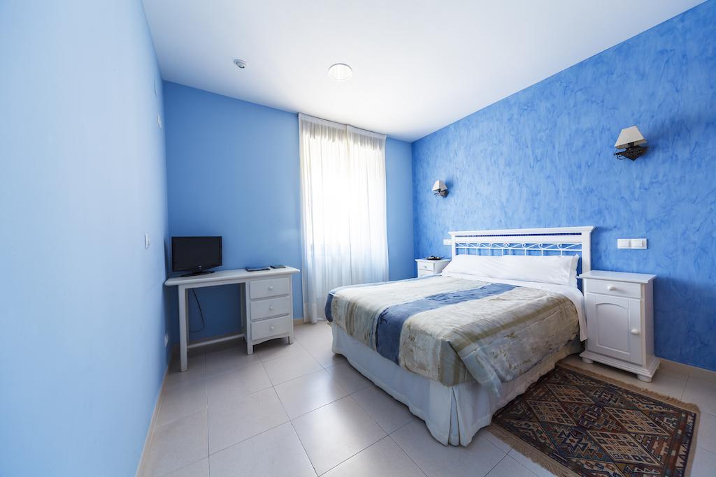Hotel Rural La Consulta De Isar Room photo