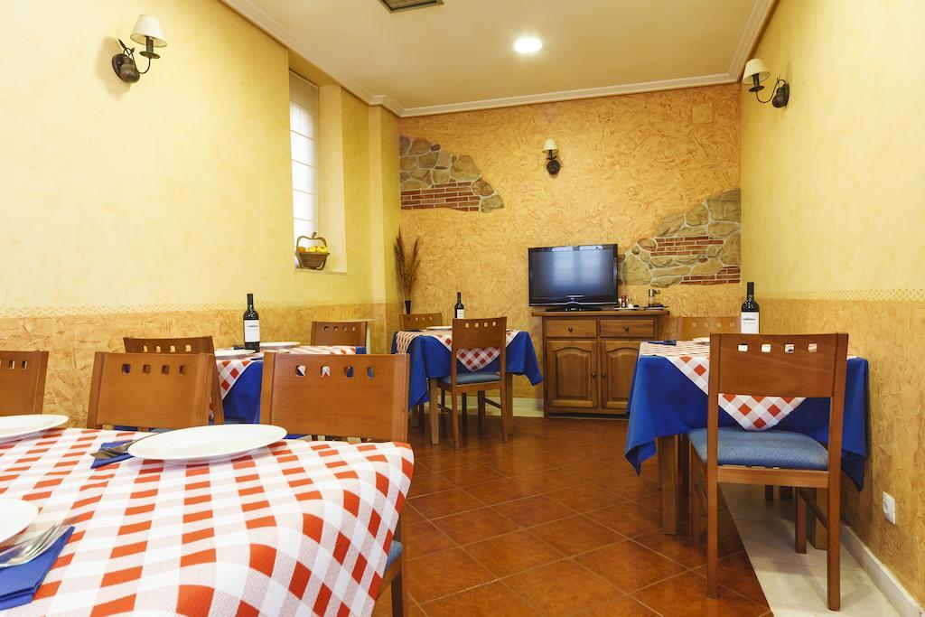 Hotel Rural La Consulta De Isar Exterior photo